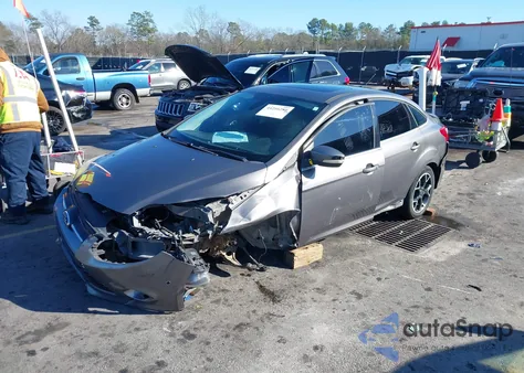 2012 Ford Focus Titanium z USA, uszkodzony, nr VIN 1FAHP3J20CL369708